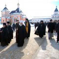 Митрополит Калужский и Боровский Климент совершил Божественную литургию в Свято-Введенской Оптиной пустыни