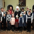 Митрополит Калужский и Боровский Климент встретился с многодетными семьями