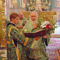 На День Святой Троицы в Свято-Троицком кафедральном соборе города Калуги прошли праздничные богослужения