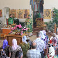 Епископ Людиновский Никита совершил литургию в храме блж. Ксении Петербургской на станции Фаянсовая