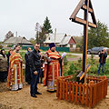 В Щелканово состоялось праздничное богослужение после которого был освящен Поклонный Крест