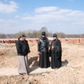 Cекретарь Песоченской епархии посетил место закладки храма новой женской общины в с. Чумазово Барятинского района