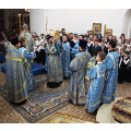 Архиерейское богослужение в день престольного праздника прошло в Казанском храме Малоярославца