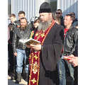 Священнослужитель Калужской епархии благословил 9 мая мотопробег «Георгиевская ленточка»