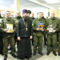 В рамках празднования Дня Православной книги, священник посетил воинскую часть в Малоярославце