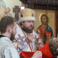 Епископ Тарусский Серафим совершил Литургию в Крестовском монастыре