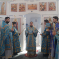 Викарий совершил Божественную литургию в Покровском храме Медыни