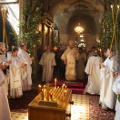 На Троицкую родительскую субботу епископ Серафим совершил Литургию в Никольском храме
