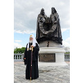 В Москве открыли памятник, посвященный 10-летию восстановления единства Русской Православной Церкви