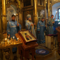 Викарий Калужской епархии совершил утреню с чином Погребения Пресвятой Богородицы и Литургию в Никольском храме