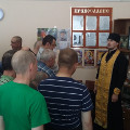 Клирик Калужской епархии посетил социальные учреждения Медынского района 