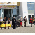 Благочинный Медынского района поздравил детей Романовской общеобразовательной школы с Днем знаний