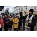 Священник Калужской епархии совершил праздничный молебен на Театральной площади