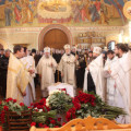Епископ Козельский и Людиновский Никита совершил отпевание родительницы главы Калужской области