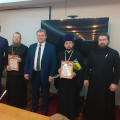 В День Конституции РФ в Калуге встретились представители общественных организаций, Калужской епархии и журналисты