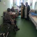 Священнослужители Боровского благочиния посетили комнату сестринского ухода в Ермолино