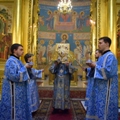 Архиерейское богослужение в канун праздника Сретения Господня в Троицком кафедральном соборе города Калуги