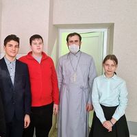 Священники навестили в больнице детей, пострадавших в результате взрыва в Серпухове