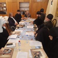 В Казанском девичьем монастыре г. Калуги прошло выездное заседание комиссии по благотворительности Калужской Митрополии