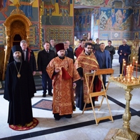 В Свято-Троицком соборе был отслужен молебен перед отправкой жителям ДНР гуманитарного груза
