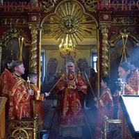 Митрополит Калужский и Боровский Климент совершил богослужение в Богородично-Рождественской Девичьей пустыни