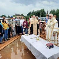 Митрополит Климент совершил чин основания нового храма в деревне Колышево