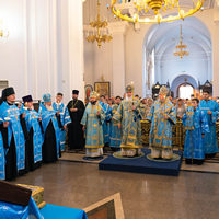 Митрополит Калужский и Боровский совершил всенощное бдение в Успенском кафедральном соборе г. Омска