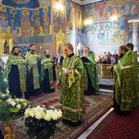 Молебен у мощей преподобного Сергия Радонежского отслужило духовенство города Калуги