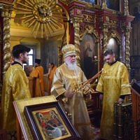 Митрополит Калужский и Боровский Климент совершил богослужение в Богородично-Рождественской Девичьей пустыни