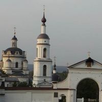 «Живый в помощи Вышнего»: гуманитарные грузы из Свято-Никольского Черноостровского женского монастыря