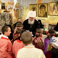 Митрополит Климент посетил праздничный Рождественский концерт Свято-Успенском Лихвинском женском монастыре в селе Гремячево