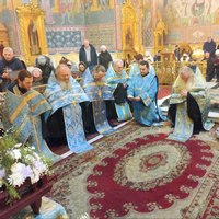 Духовенство Первого Калужского благочиния совершило молебное пение с акафистом у чудотворной Феодоровской иконы Пресвятой Богородицы