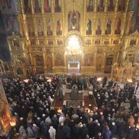 В Свято-Троицком кафедральном соборе города Калуги был совершен молебен о семье и семейном благополучии