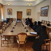 В Калужском епархиальном управлении прошло собрание Комиссии по монастырям и монашеству Калужской епархии